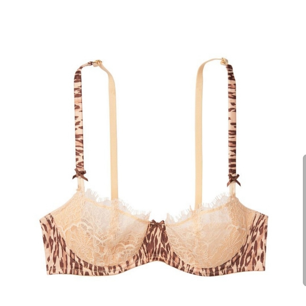 Victoria Secret Push Up without Padding BRA size 36C NWT